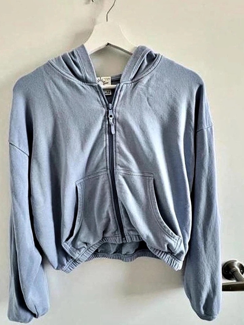 Aerie cropped light blue zip up hoodie Size medium